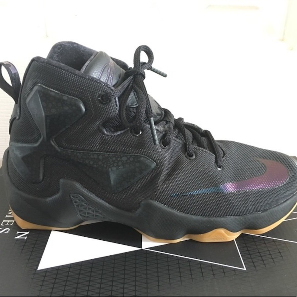 Nike Lebron 13, Boys 5.5, Come with original box!